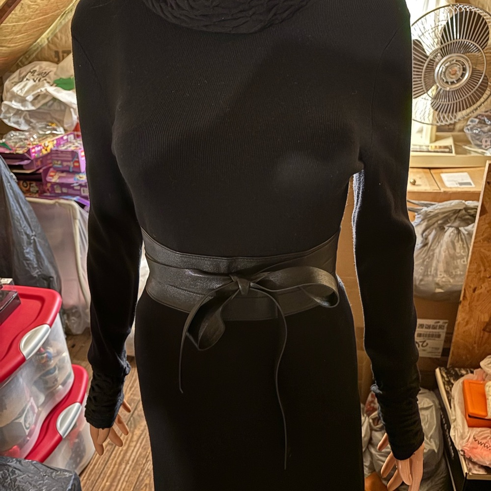 Women’s Moda International Elegant Black Long Sleeve Dress Size M